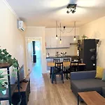 Go4portugal - Vilamagna - Luxe With Pool, Airco And Seaview Balcony Appartement *