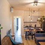 דירה Go4portugal - Vilamagna - Luxe With Pool, Airco And Seaview Balcony אלבופיירה